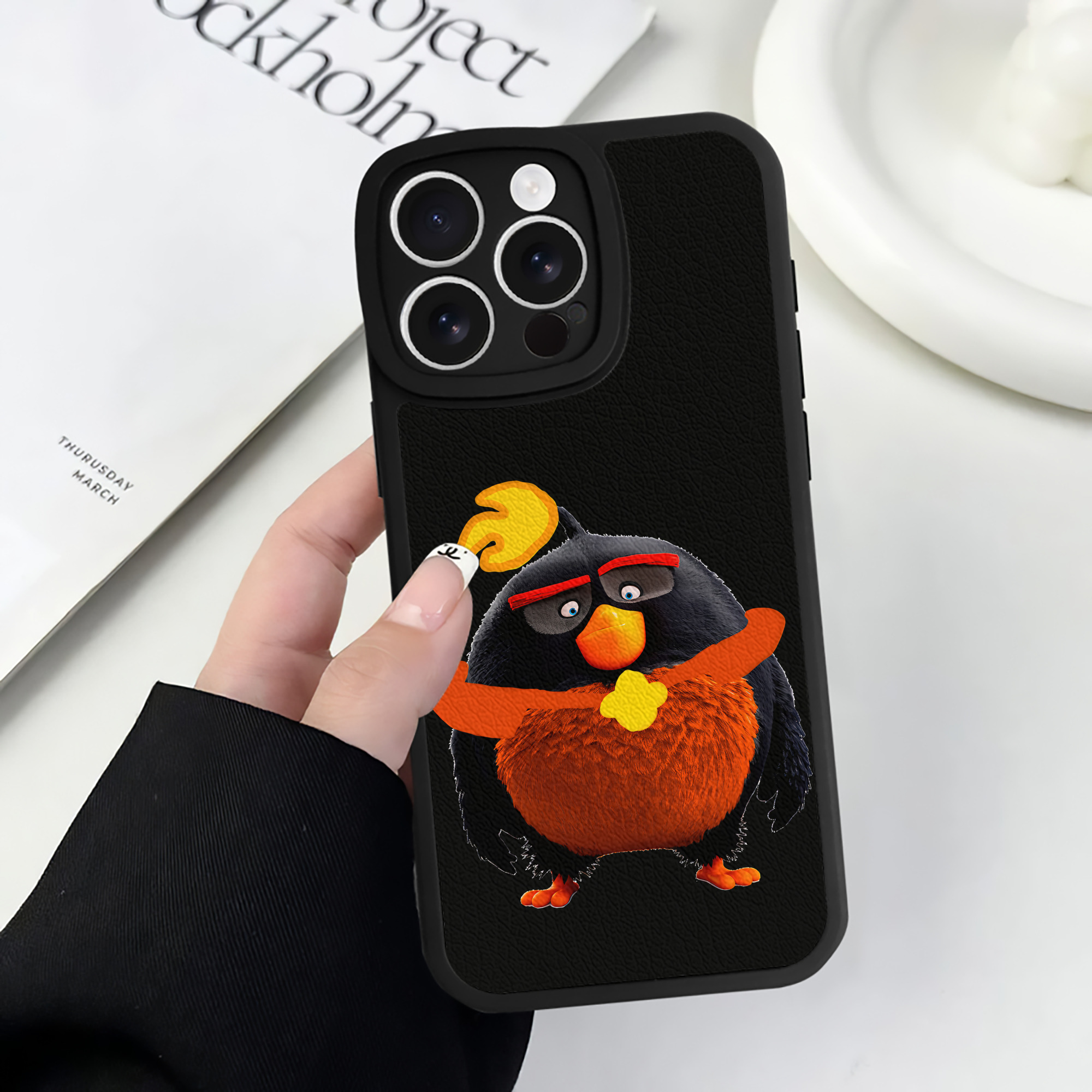 （画像用） Angry Birds アングリーバード 【iPhone 16シリーズ対応】シリコンスマホケース（レザー調） 材質：シリコン